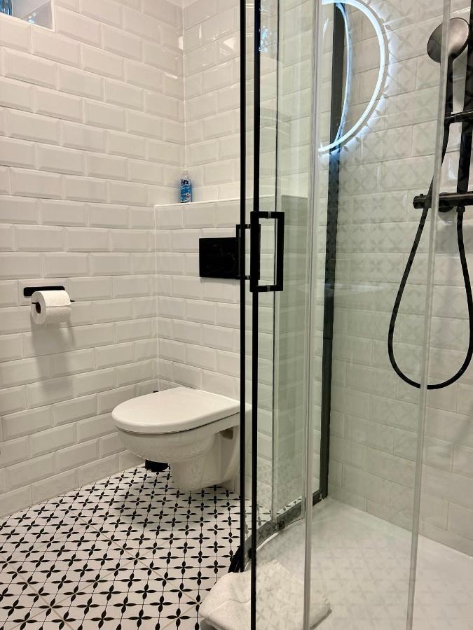 Studio Apartment Dandelion บราติสลาวา ภายนอก รูปภาพ
